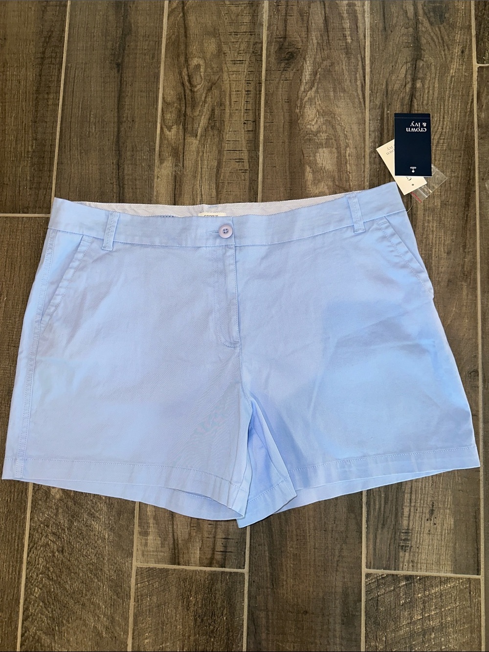 Crown & Ivy Caroline shorts